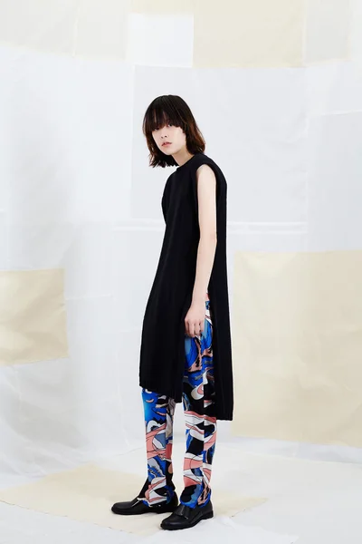 Look 15